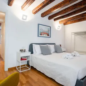  Apartment Ca' Laura - San Marco Canal View