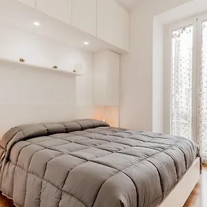 trastevere-house-24.it-romehotels.com/