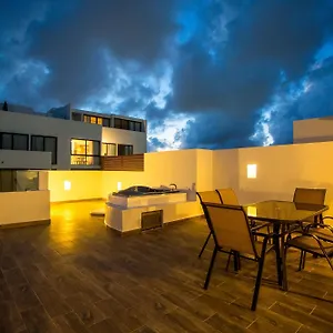 penthouses-with-jacuzzi-pool-and-apartments-in-pdc.quintano-roohotels.com/